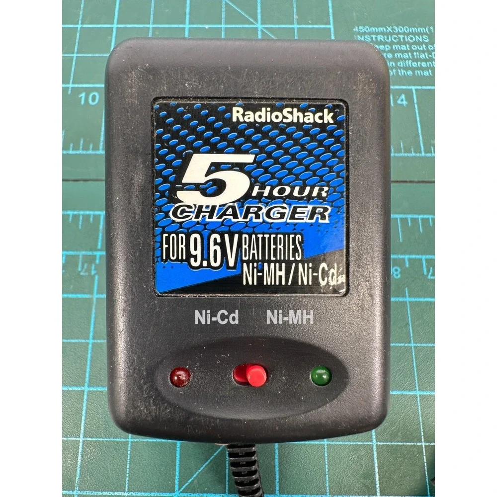Vintage RadioShack 5 Hour Charger for 9.6V Ni-MH Ni-Cd RC Battery Tamiya Plug